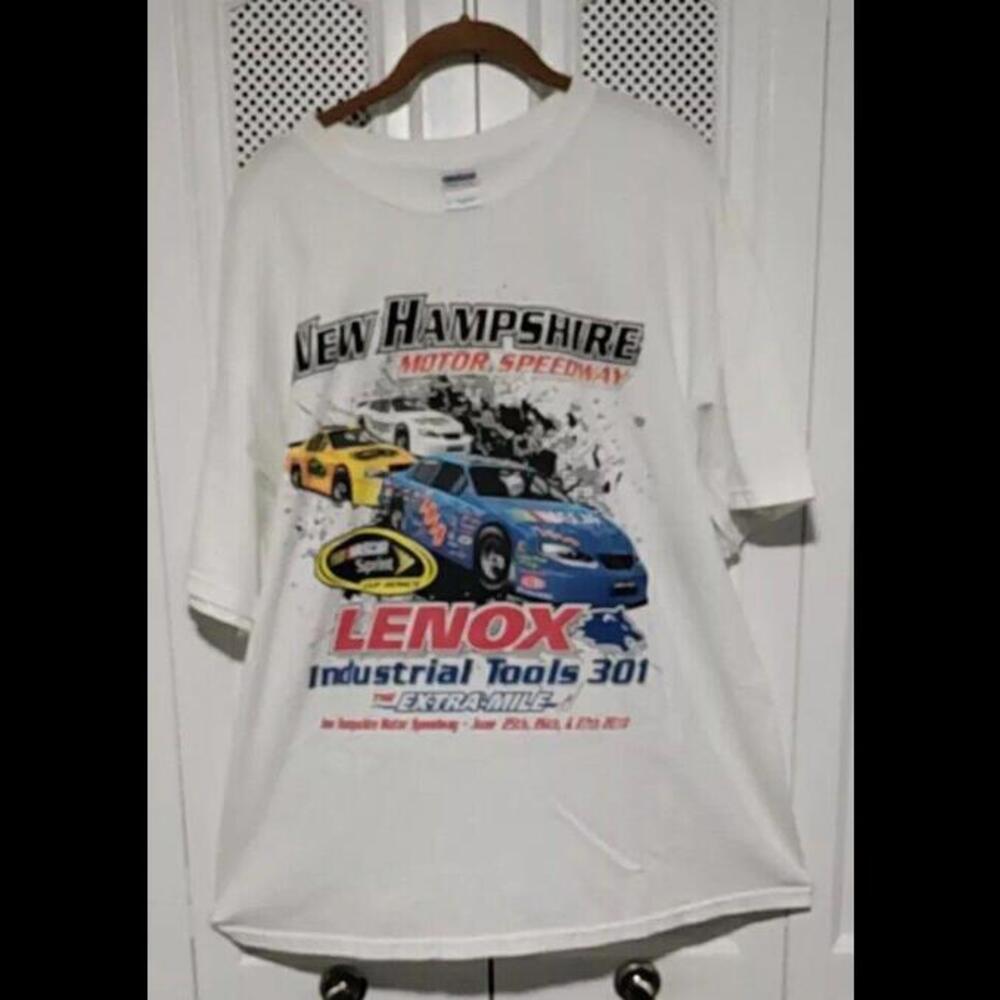 LENOX 301 New Hampshire Motor Speedway (XL) T-Shirt
